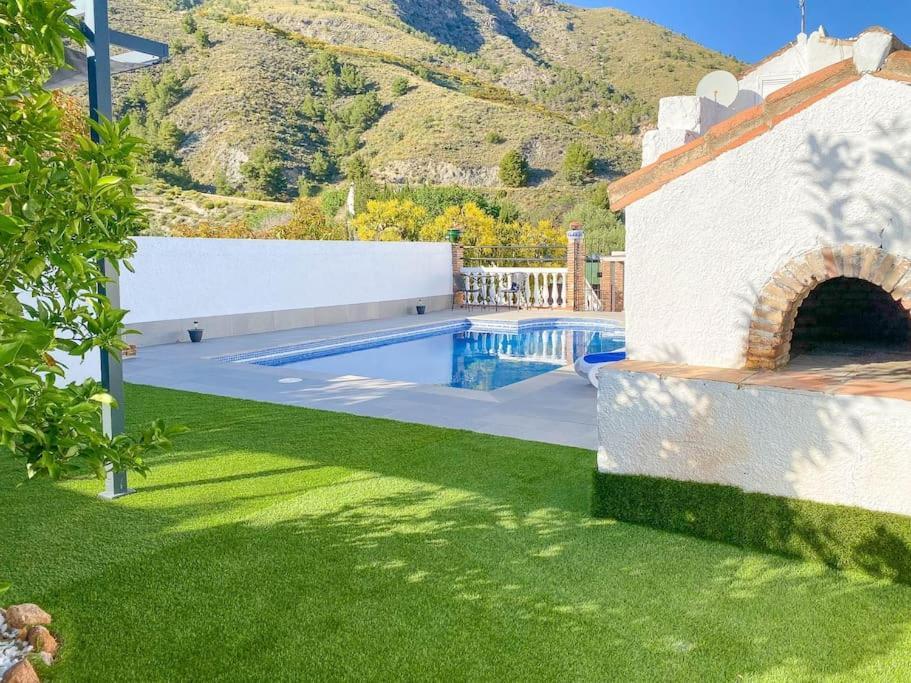 Cozy In Nerja , Malaga. Private Pool. Wifi Casa de Férias